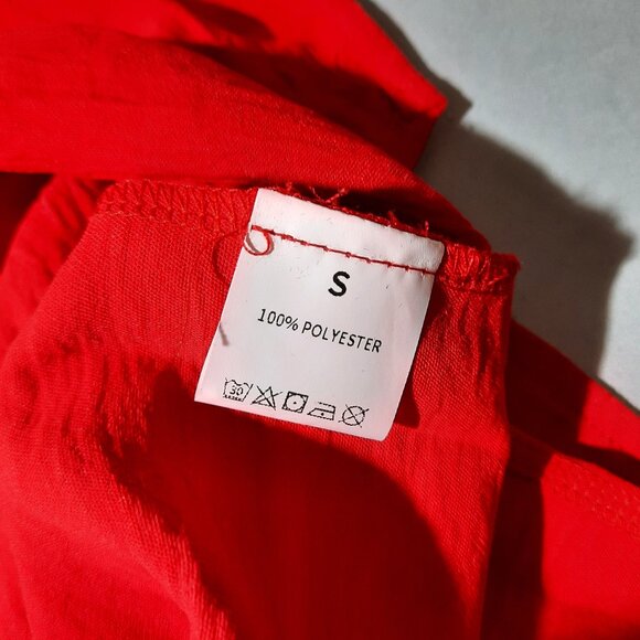 Red Collared Button-Up Blouse - Picture 3 of 3